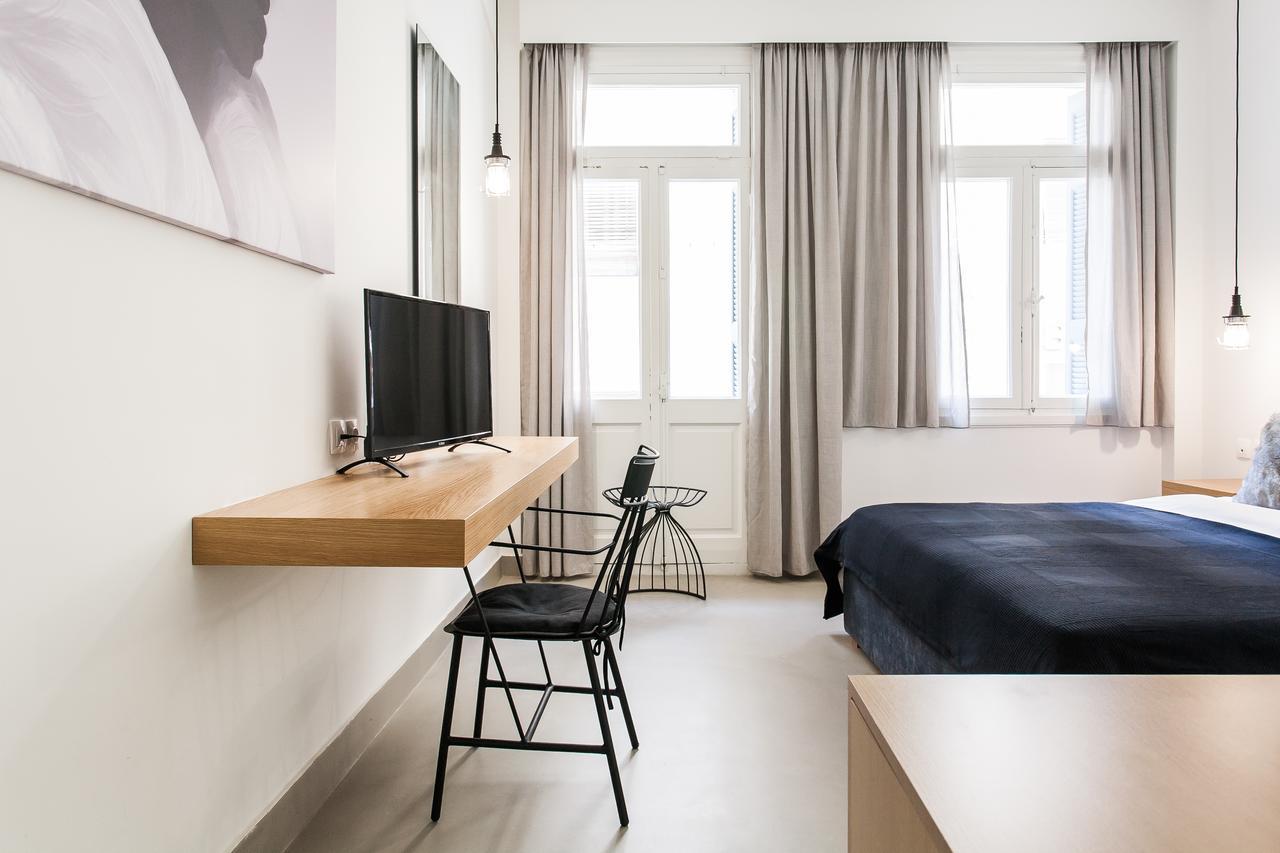 Monastiraki Suites By Livin Urbban アテネ エクステリア 写真