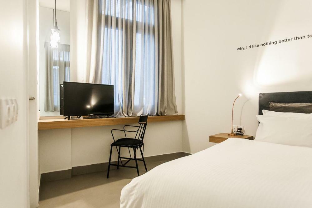 Monastiraki Suites By Livin Urbban アテネ エクステリア 写真