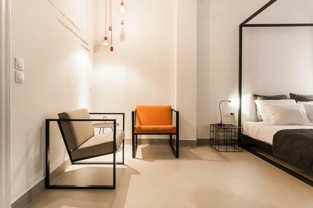 Monastiraki Suites By Livin Urbban アテネ エクステリア 写真