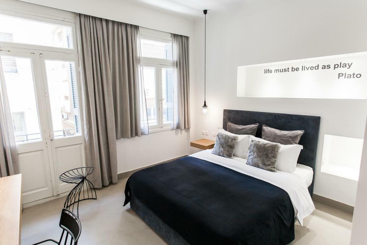 Monastiraki Suites By Livin Urbban アテネ エクステリア 写真